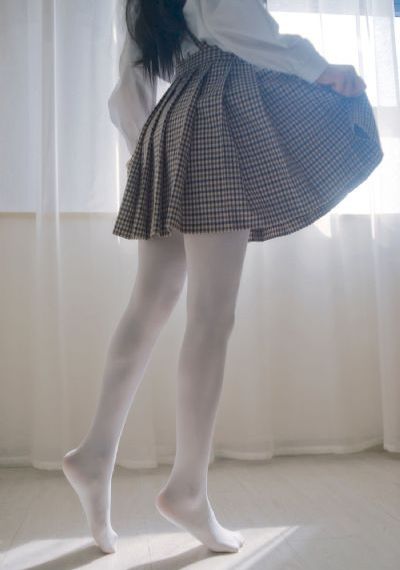 少妇3_4K高清完整版播放